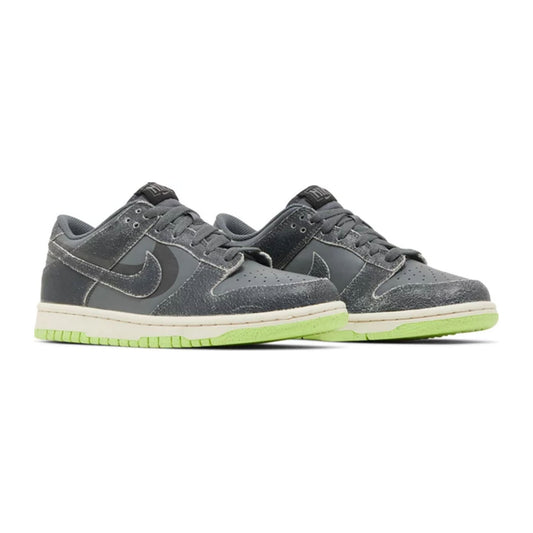 Nike Dunk Low (GS), Halloween-Cauldron
