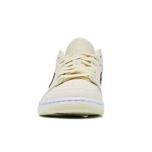 Women's Air AIR VIII JORDAN, Coconut Milk hover image