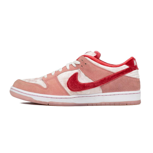 Nike SB Dunk Low, Strange Love Valentines Day hover image