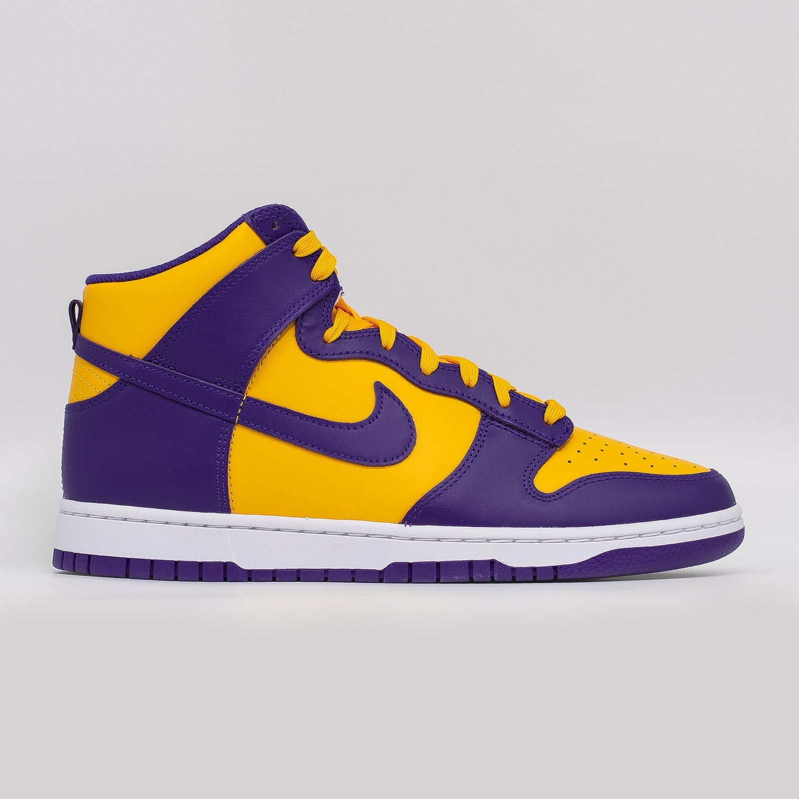 NIKE DUNK HIGHS – Impossible Kicks