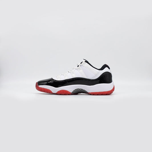 Air Jordan 11 Low (GS), Concord- Bred hover image