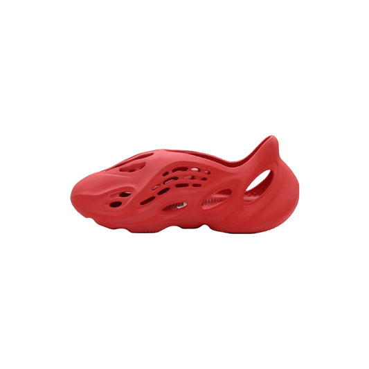 Yeezy Foam Runner (Infants), Vermillion hover image