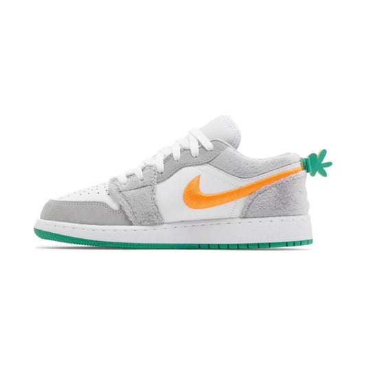 Air Jordan 1 Low (GS), Rabbit hover image