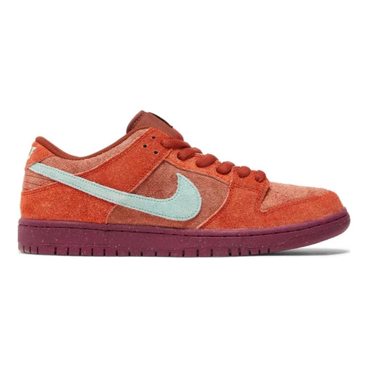 Nike SB Dunk Low, Mystic Red