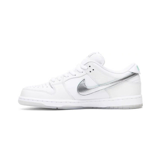 Diamond Supply Co. x Dunk Low Pro SB hover image