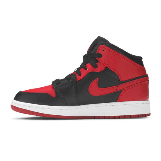 Air Jordan 1 Mid (GS), Banned hover image