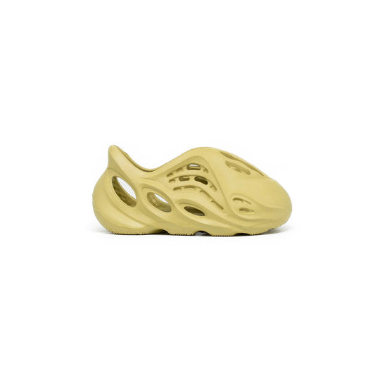 Yeezy Foam Runner (Kids), Sulfur