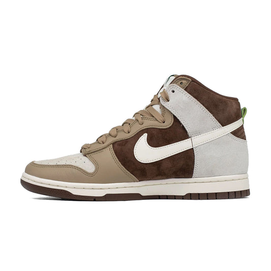 Nike Dunk High, Light Chocolate hover image