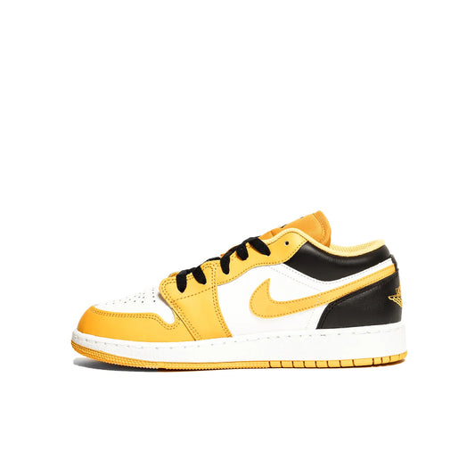 Air Jordan 1 Low (GS), Taxi White hover image