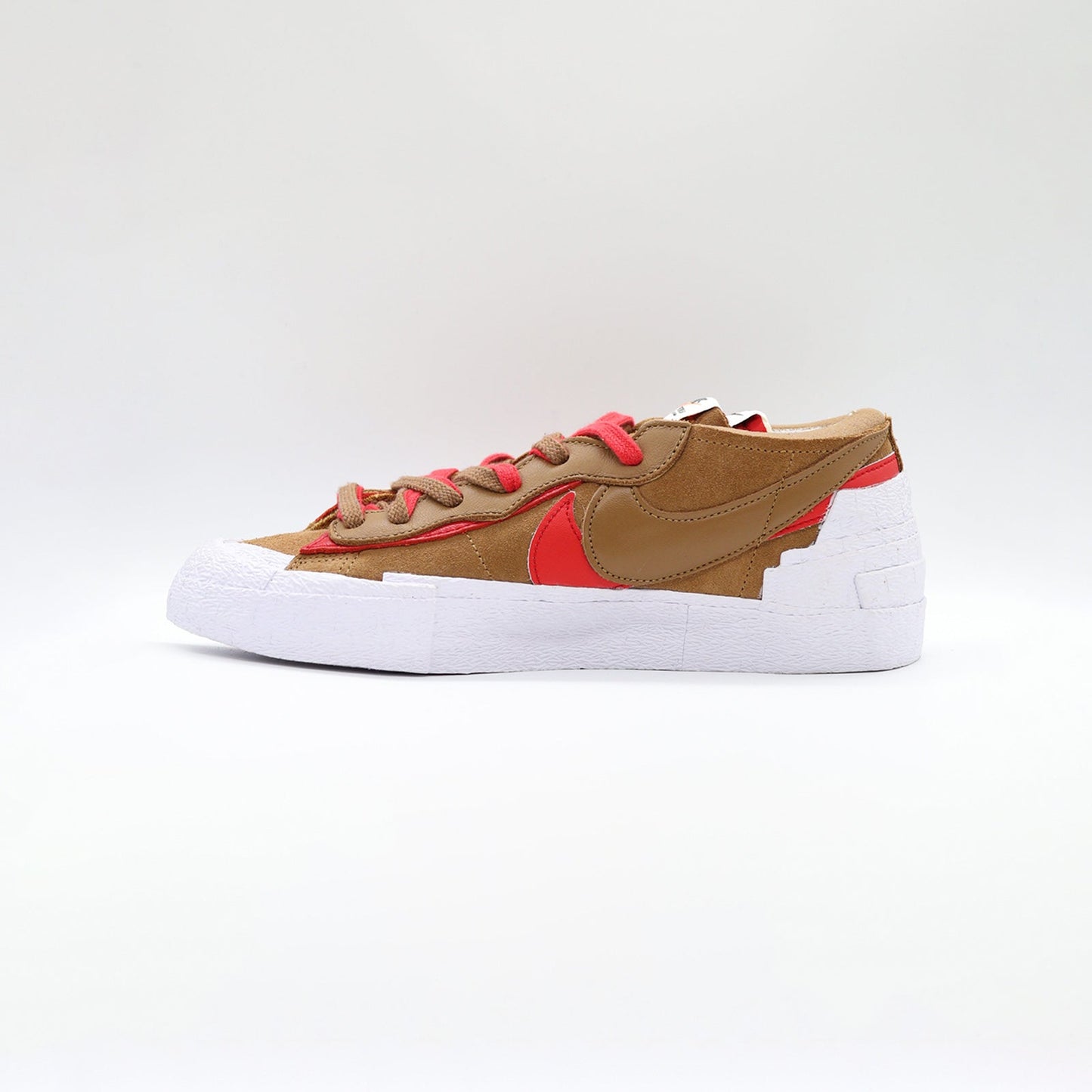 Nike Blazer Low, Sacai British Tan