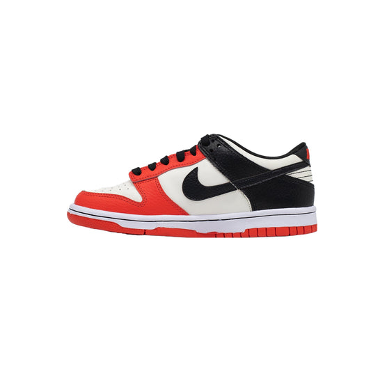 Nike 30cm Dunk Low (GS), NBA 75th Anniversary-Bulls hover image