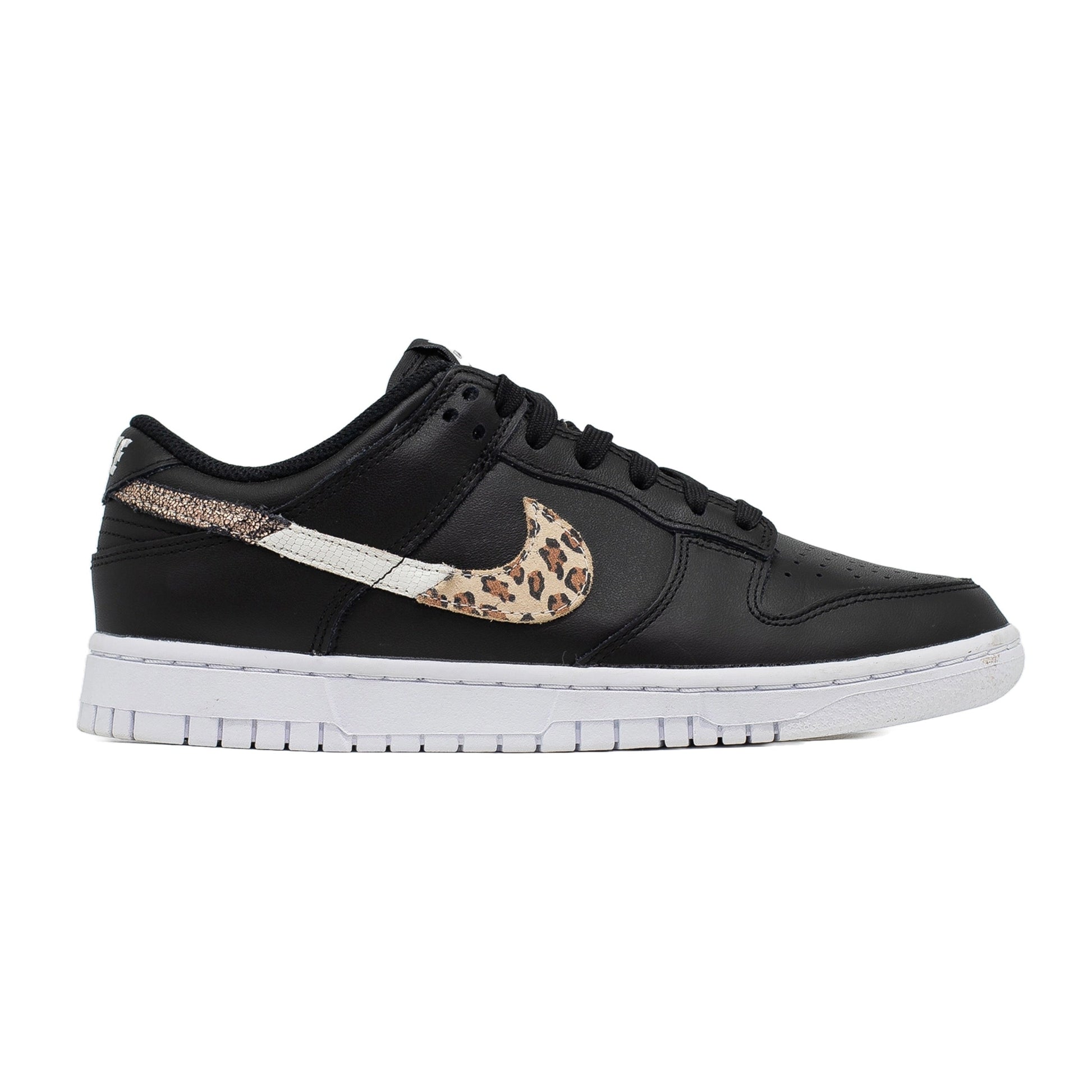 Women's Nike Dunk Low, SE Primal Black